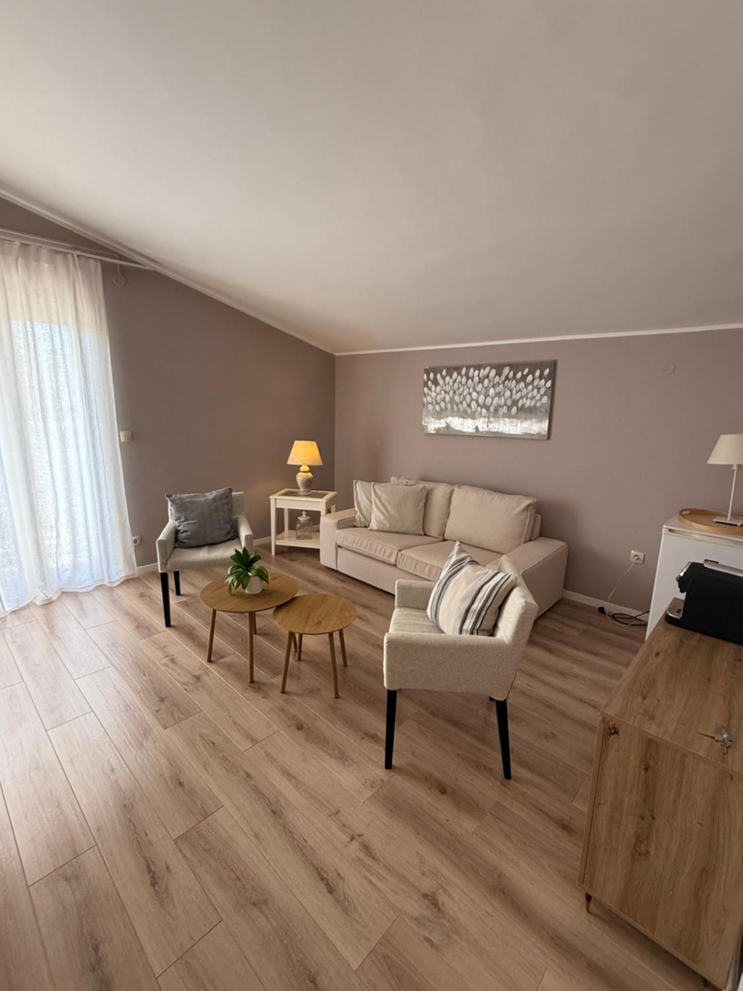 Apartment Francos Primosten Ngoại thất bức ảnh